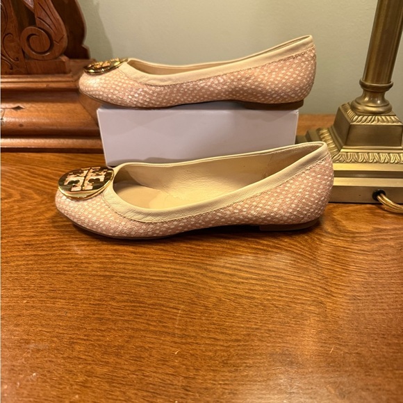 Tory Burch Reva Flat Beige/Cream Polka Dot Snake Spring Dune w/Gold Size 7 $248 - Picture 6 of 11